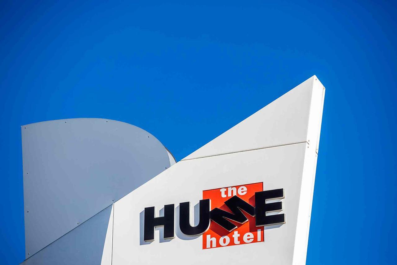 Nightcap At Hume Hotel Bankstown Exteriör bild